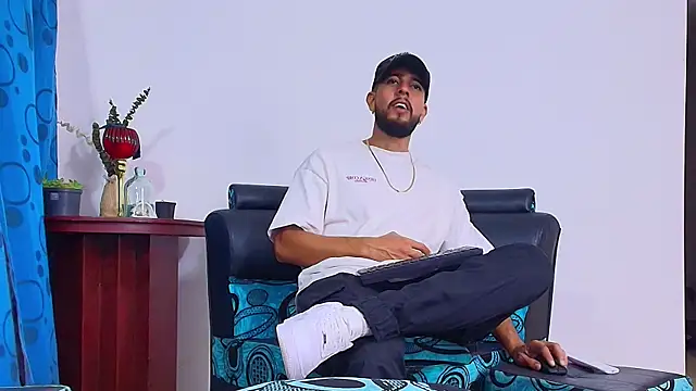 Snapshot of DaveSoldier chatting on October 26, 2025, 4:57 am DaveSoldier online show from October 26, 2025, 4:57 am