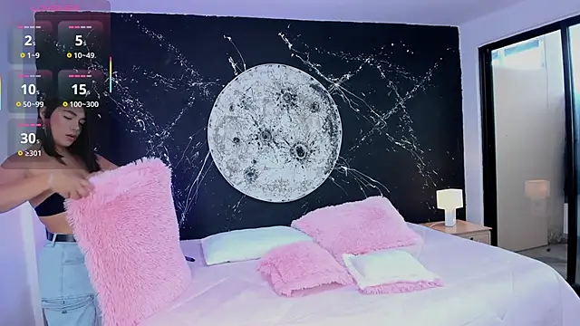 Snapshot of ShaniaDaniels chatting on October 22, 2025, 8:08 pm ShaniaDaniels online show from October 22, 2025, 8:08 pm