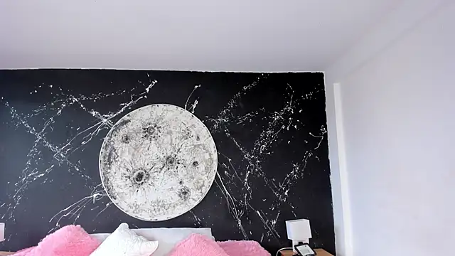 ShaniaDaniels online show from November 13, 2025, 7:18 pm