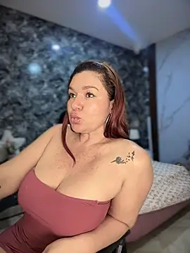 Snapshot of Bigass_curvy chatting on November 22, 2025, 11:14 pm Bigass curvy online show from November 22, 2025, 11:14 pm