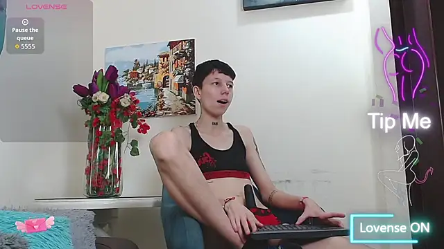 Snapshot of LiamBrown09 chatting on September 11, 2025, 6:19 pm LiamBrown09 online show from September 11, 2025, 6:19 pm