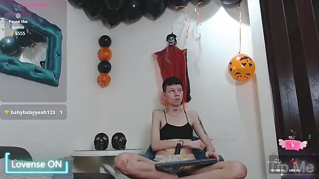 Snapshot of LiamBrown09 chatting on October 2, 2025, 7:17 pm LiamBrown09 online show from October 2, 2025, 7:17 pm