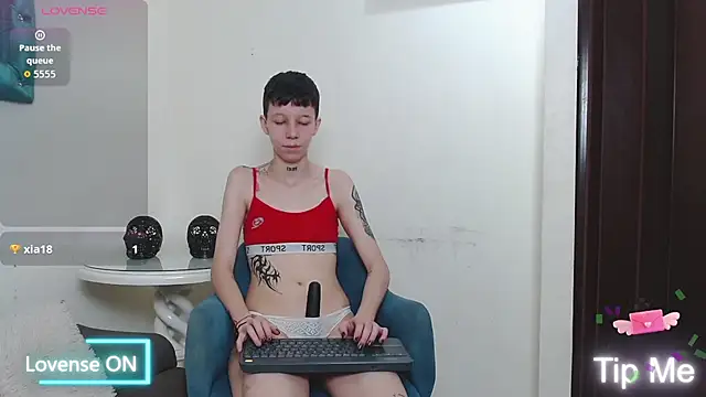 Snapshot of LiamBrown09 chatting on October 8, 2025, 8:09 pm LiamBrown09 online show from October 8, 2025, 8:09 pm