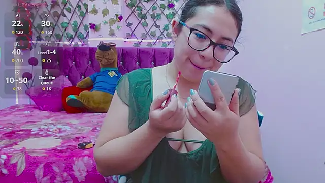 Snapshot of Estrella__sex chatting on September 20, 2025, 12:21 pm Estrella  sex online show from September 20, 2025, 12:21 pm