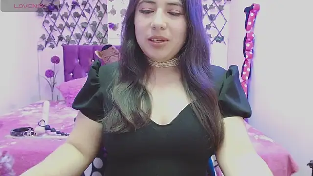 Snapshot of Estrella__sex chatting on September 23, 2025, 9:44 pm Estrella  sex online show from September 23, 2025, 9:44 pm