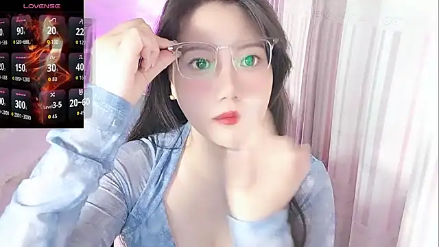 Snapshot of ManM-88 chatting on October 27, 2025, 6:47 am ManM-88 online show from October 27, 2025, 6:47 am