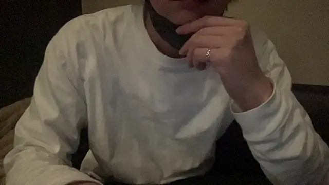 Snapshot of ko-ki012 chatting on November 8, 2025, 12:20 pm ko-ki012 online show from November 8, 2025, 12:20 pm