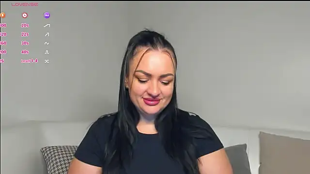 Snapshot of AliTemptress chatting on October 27, 2025, 4:19 pm AliTemptress online show from October 27, 2025, 4:19 pm