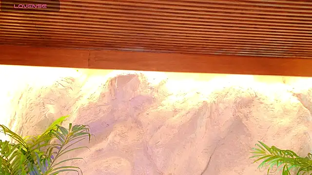 alisonn moon online show from April 14, 2026, 10:15 pm