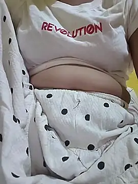 sanjana-hot online show from September 9, 2025, 4:27 pm