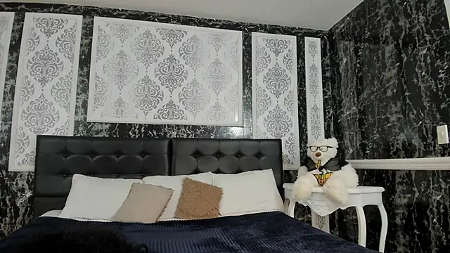 irenne wilsonn online show from November 28, 2025, 12:38 pm