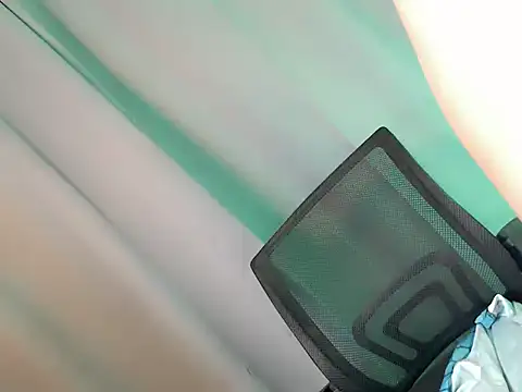 your hottest kim online show from October 7, 2025, 4:24 am