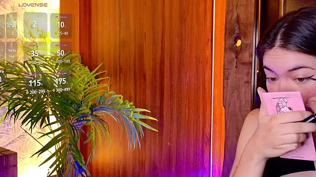 Katarina Rostova online show from December 3, 2025, 4:50 pm