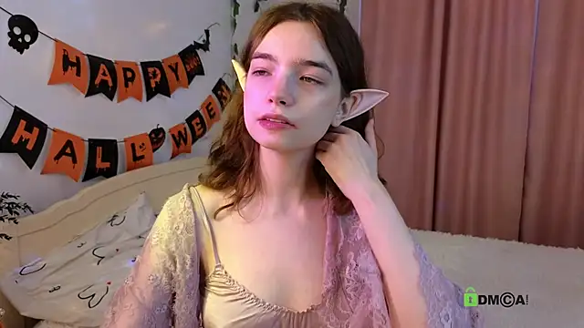 Evi Brook online show from October 23, 2025, 1:10 pm