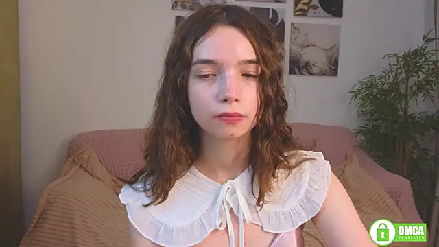 Evi Brook online show from September 21, 2025, 8:25 pm