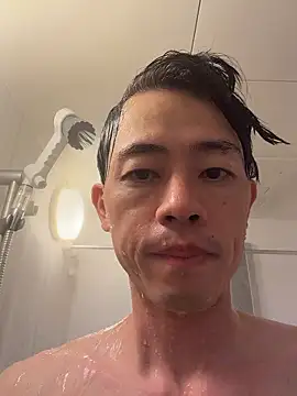 iiiviviii online show from November 28, 2025, 4:18 pm