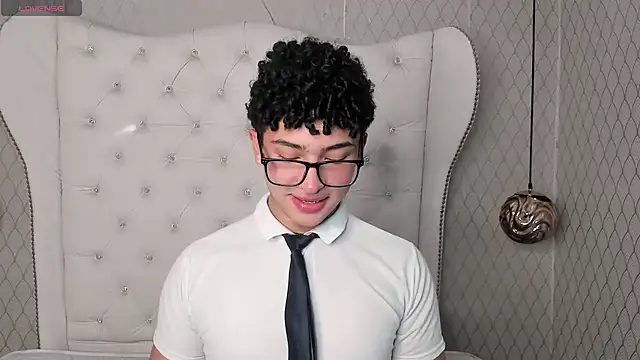 Valentin0 3 online show from November 3, 2025, 12:31 pm