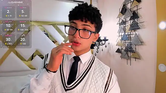 Valentin0 3 online show from October 23, 2025, 11:53 am