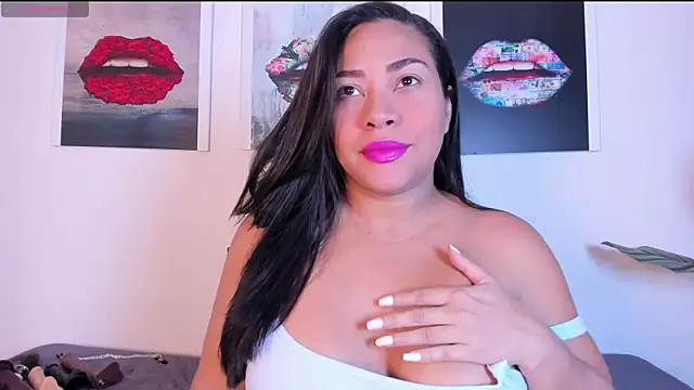 Monika-Ruiz online show from November 22, 2025, 7:57 pm