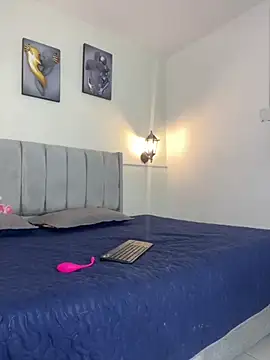 Snapshot of Samara_Hadi_ chatting on September 26, 2025, 8:05 pm Samara Hadi  online show from September 26, 2025, 8:05 pm