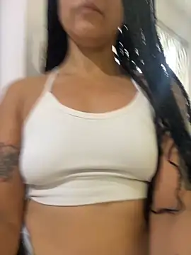 Snapshot of Samara_Hadi_ chatting on October 24, 2025, 9:47 pm Samara Hadi  online show from October 24, 2025, 9:47 pm