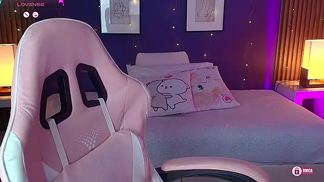 Snapshot of _meliblue chatting on October 15, 2025, 7:55 pm  meliblue online show from October 15, 2025, 7:55 pm