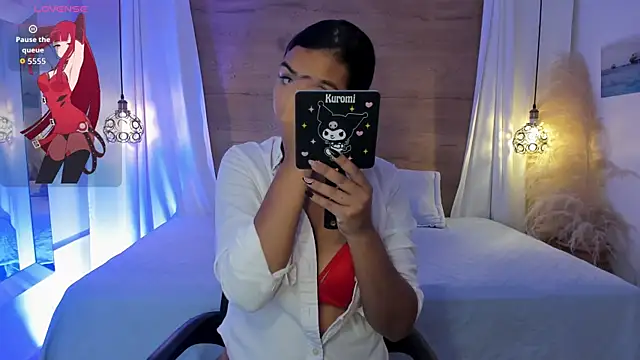 Snapshot of Artemisa08 chatting on October 17, 2025, 2:15 am Artemisa08 online show from October 17, 2025, 2:15 am