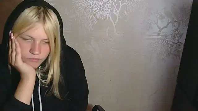 Snapshot of Victoria_ooo chatting on October 14, 2025, 10:09 pm Victoria ooo online show from October 14, 2025, 10:09 pm