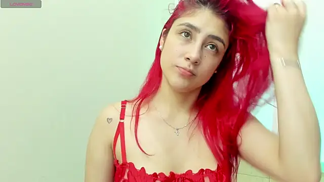 Snapshot of adahraa_younng chatting on March 25, 2026, 7:35 pm adahraa younng online show from March 25, 2026, 7:35 pm