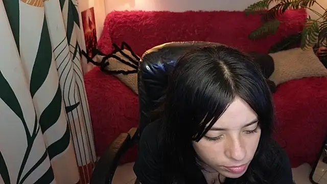 Snapshot of kathie_lozada chatting on October 18, 2025, 4:14 am kathie lozada online show from October 18, 2025, 4:14 am