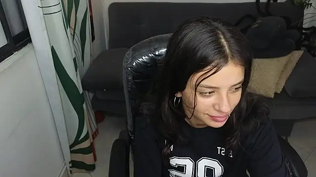 Snapshot of kathie_lozada chatting on October 6, 2025, 6:14 am kathie lozada online show from October 6, 2025, 6:14 am