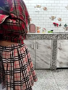 Shalu G online show from April 16, 2026, 8:15 am