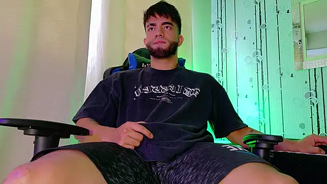 Snapshot of King_Draven3 chatting on September 20, 2025, 7:19 pm King Draven3 online show from September 20, 2025, 7:19 pm