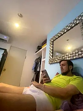 Alexitho25 online show from October 18, 2025, 11:01 am