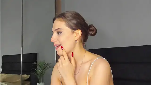 Snapshot of Forever_Smiler chatting on September 27, 2025, 9:04 am Forever Smiler online show from September 27, 2025, 9:04 am