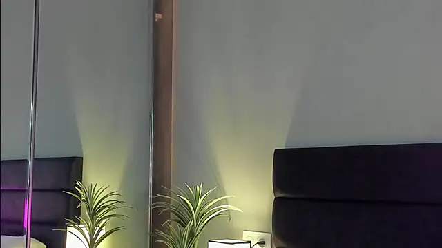 Snapshot of Forever_Smiler chatting on October 11, 2025, 9:10 am Forever Smiler online show from October 11, 2025, 9:10 am