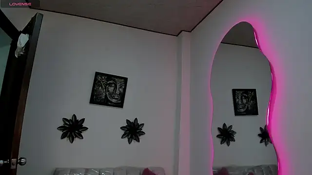 Snapshot of cataleya_sub_ chatting on September 30, 2025, 12:33 pm cataleya sub  online show from September 30, 2025, 12:33 pm