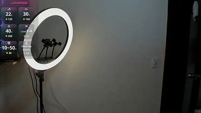 Snapshot of cataleya_sub_ chatting on October 18, 2025, 12:29 pm cataleya sub  online show from October 18, 2025, 12:29 pm