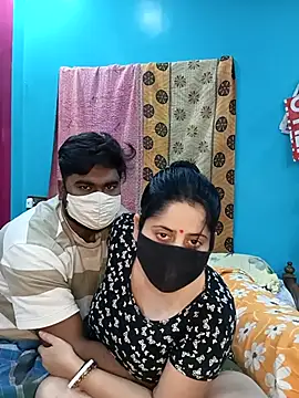 Snapshot of indiancouple659 chatting on February 16, 2026, 11:09 am indiancouple659 online show from February 16, 2026, 11:09 am