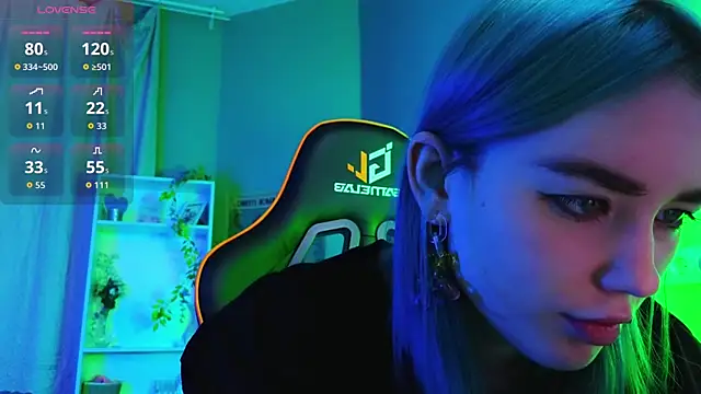 Snapshot of Kiara_Dream chatting on September 17, 2025, 9:17 pm Kiara Dream online show from September 17, 2025, 9:17 pm