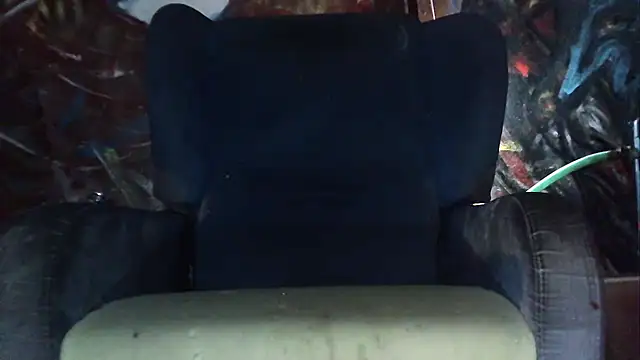 Snapshot of lovehairymature90 chatting on October 10, 2025, 10:32 pm lovehairymature90 online show from October 10, 2025, 10:32 pm