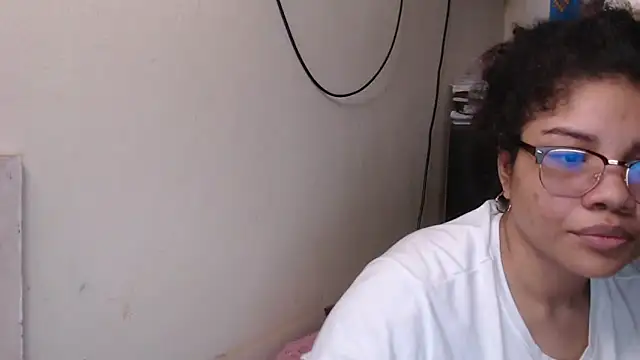 madelene online show from December 24, 2024, 1:39 pm