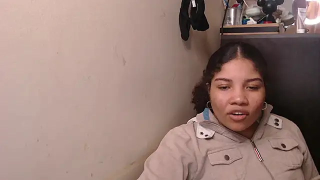 madelene online show from November 7, 2025, 11:30 pm