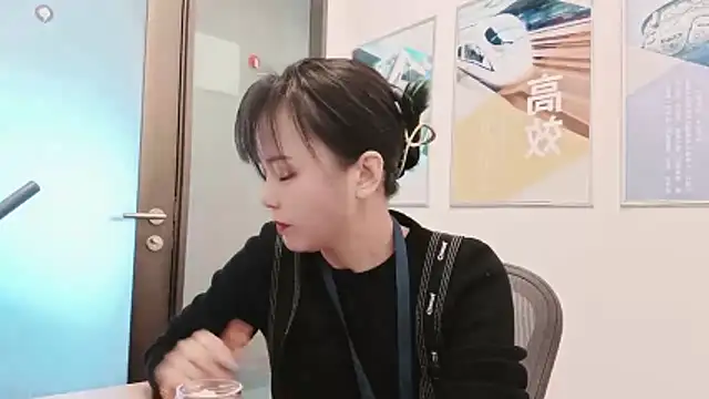 Snapshot of KKMM168 chatting on October 22, 2025, 1:38 am KKMM168 online show from October 22, 2025, 1:38 am