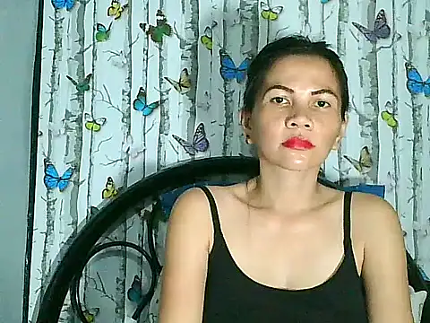 Snapshot of Urwildestangelfire_19 chatting on October 21, 2025, 9:03 pm Urwildestangelfire 19 online show from October 21, 2025, 9:03 pm