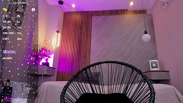 emma  rose1 online show from December 21, 2025, 2:24 am