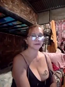 SexyHottMom online show from June 2, 2026, 1:11 pm