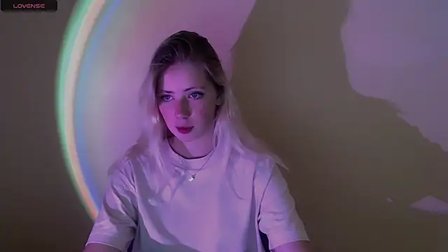 Snapshot of AliceHotty_ chatting on September 24, 2025, 12:55 pm AliceHotty  online show from September 24, 2025, 12:55 pm