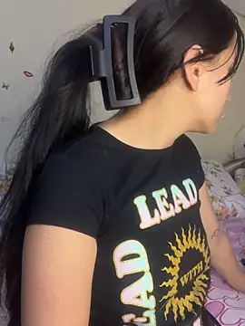 Snapshot of MiaRousexxx_ chatting on October 7, 2025, 10:05 am MiaRousexxx  online show from October 7, 2025, 10:05 am