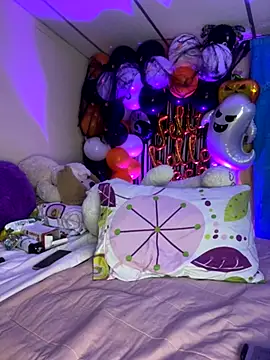 Snapshot of MiaRousexxx_ chatting on October 31, 2025, 1:13 am MiaRousexxx  online show from October 31, 2025, 1:13 am